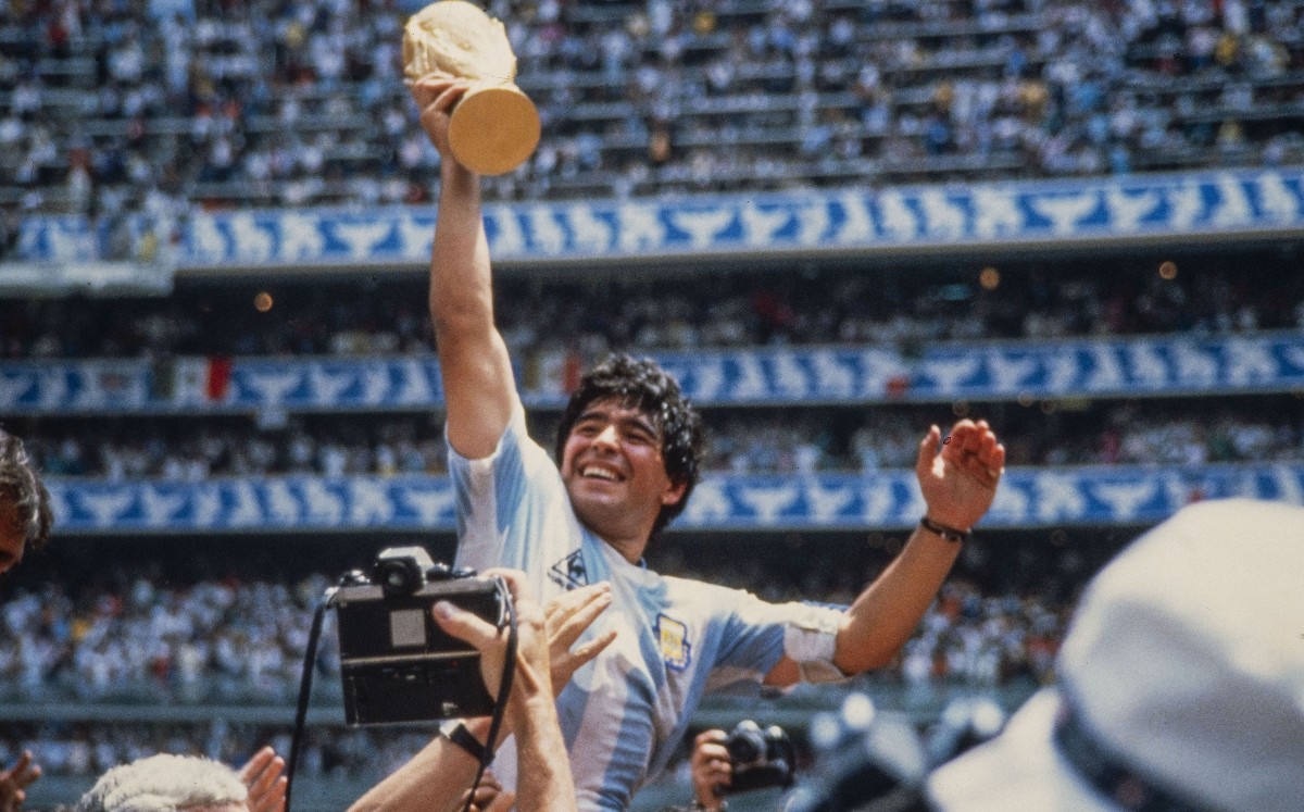 Leia mais sobre o artigo Argentina 1986: A Magia de Maradona e a Conquista do Segundo Título Mundial